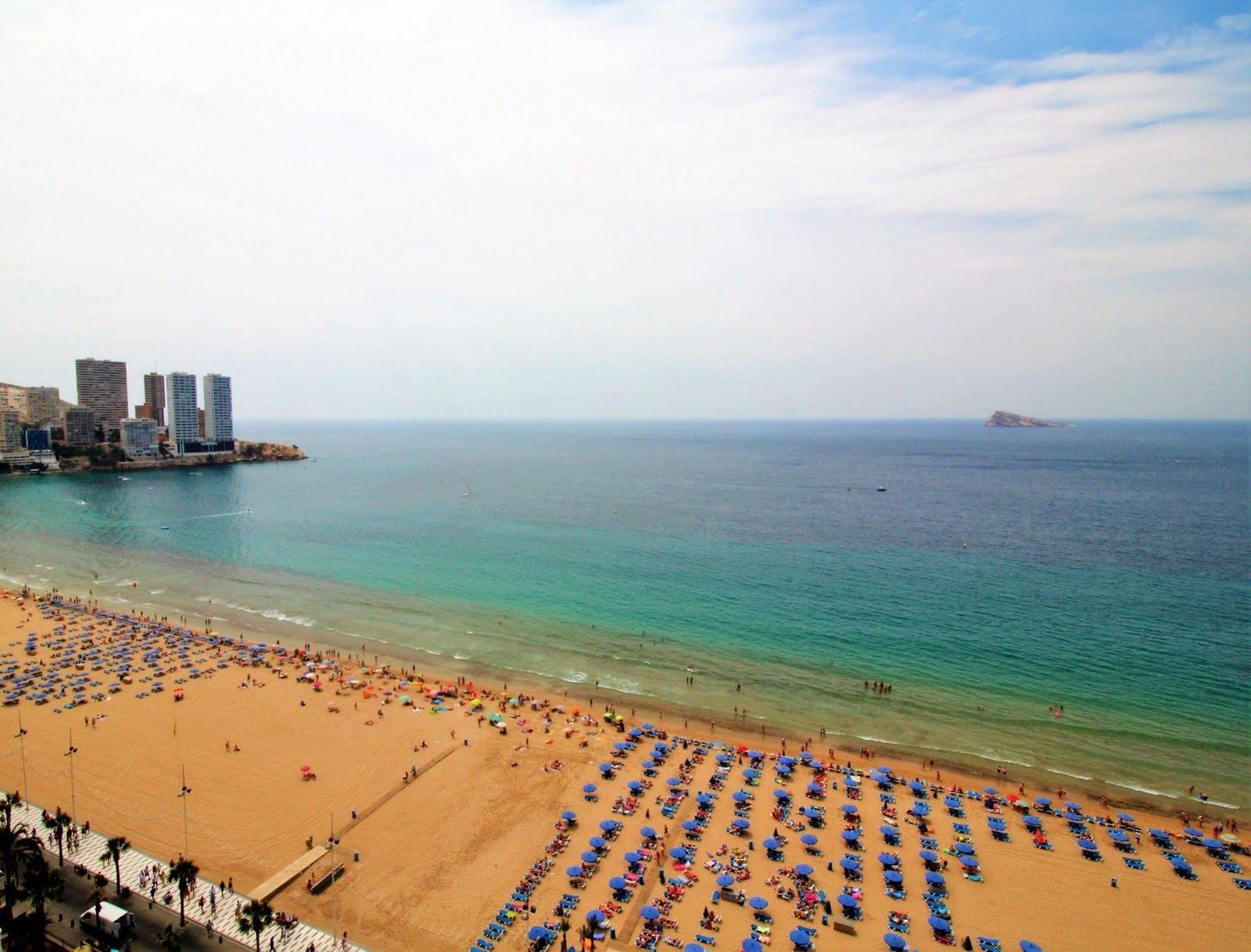 Aptos Santa Margarita Hotel Benidorm Exterior foto